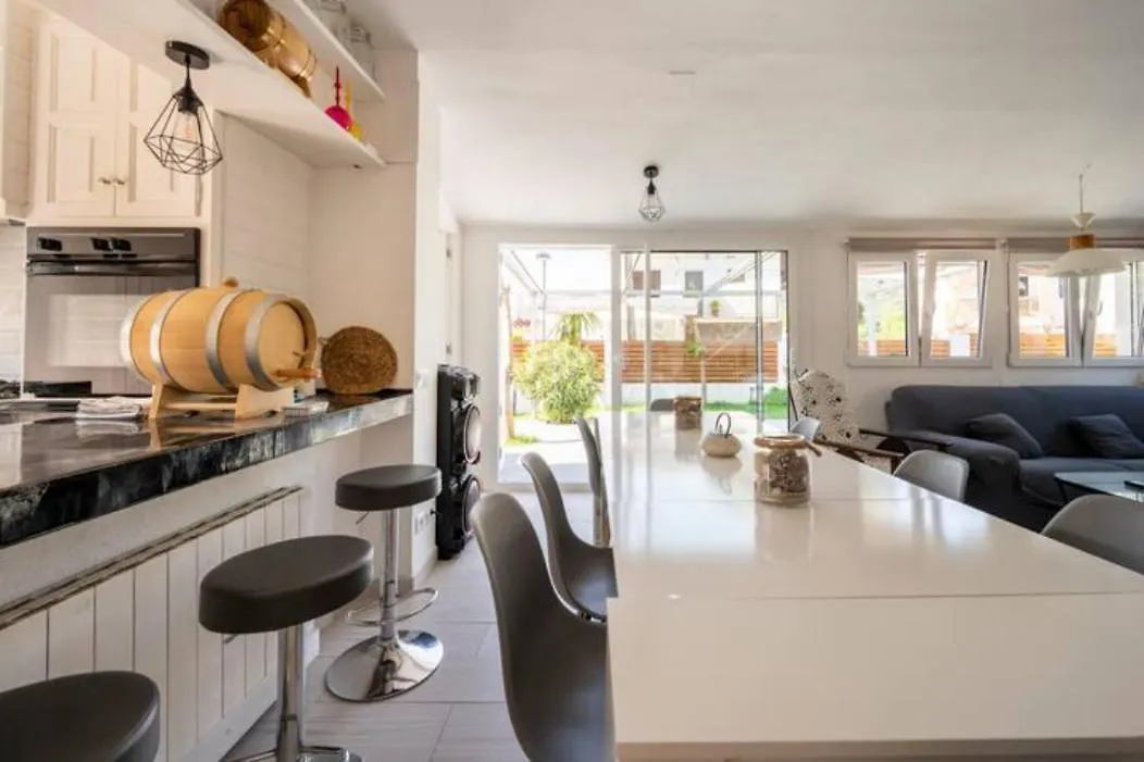 Villa Noray Costa Brava Piscina, Aire Y Wifi 500M De La Playa Calonge   Calonge (Catalonia)